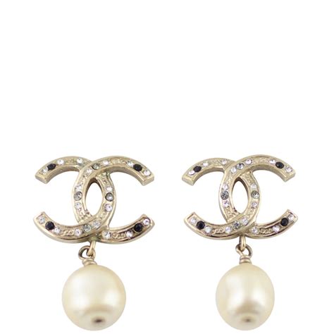 chanel glass pearl earrings|chanel earrings with black pearl.